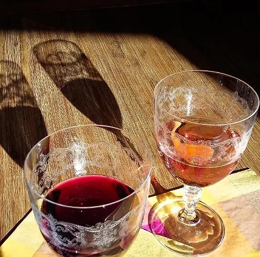 Bed & Breakfast Les Hauts De La Cluse 4*