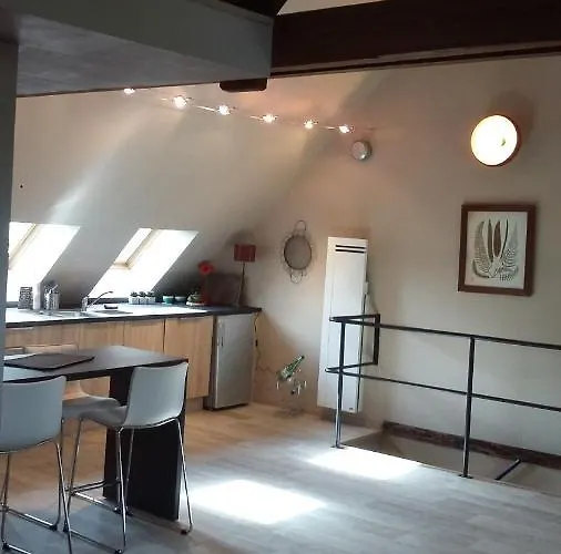 Les Hauts De La Cluse Bed & Breakfast 4*