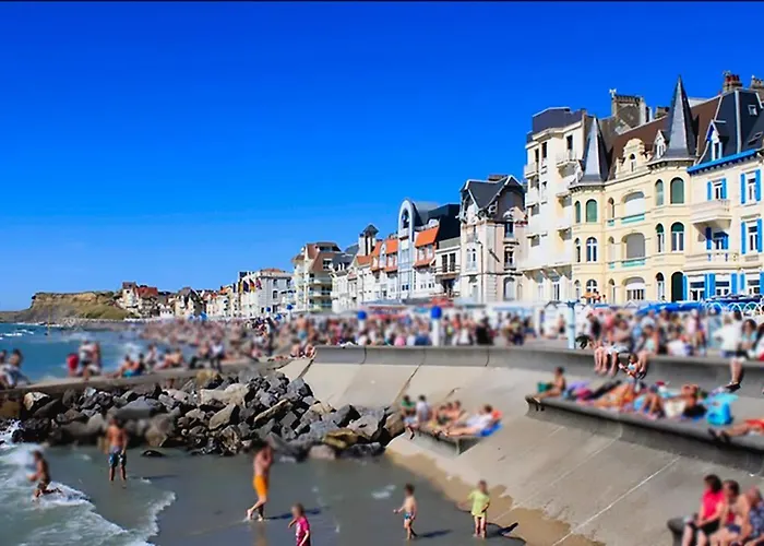 Les Hauts De La Cluse Bed & Breakfast 4*