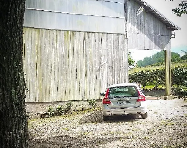 Les Hauts De La Cluse Bed & Breakfast Wimille